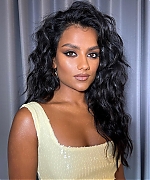 simoneashleynet_001.jpg