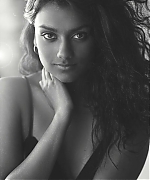 simoneashleynet_001.jpg