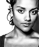 simoneashleynet_003.jpg