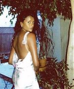simoneashleynet_001.jpg